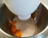 Márványos cseresznyés piskóta recept fázis 2 fotója