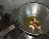 A picture of step 2 of Suji Ka Halwa.