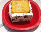 Foto langkah ke 5 dari resep Sandwich Choco Ice Cream.