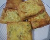 Foto langkah ke 3 dari resep Martabak Telur Mini Kari Kuah Mesir.