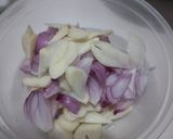 Foto langkah ke 2 dari resep Sayur Bening Gambas Wortel.