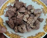 Foto langkah ke 2 dari resep Tumis Ati Ampela Kemangi Pedas.