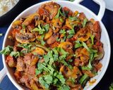 A picture of step 8 of Mushroom Masala Curry.