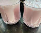 A picture of step 2 of Strawberry Milk shake.