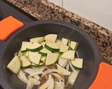Foto del paso 1 de la receta Pasta con salsa de calabacín