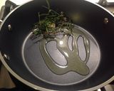 Foto del passaggio 2 della ricetta Tagliata di chianina con wasabi e riduzione di aceto balsamico e miele di acacia