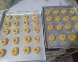 Foto langkah ke 8 dari resep Cookies Thumbprint Chocho Cheese.