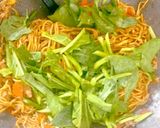A picture of step 3 of Stir-Fried Yellow Rice Noodles with Soy Sauce (Pad See Ew).