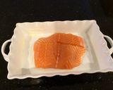 A picture of step 2 of Crispy Topped Fish Fillets with Tiny Potatoes.