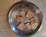 A picture of step 5 of Till chikki.