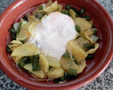 Foto del paso 4 de la receta: Patatas con pimientos y huevos en microondas