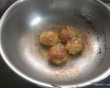 A picture of step 2 of Raw Banana Pakoda.
