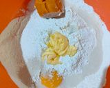 Foto langkah ke 1 dari resep Donat Ubi Kuning.