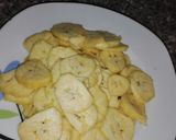A picture of step 2 of Fried plantain.