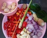 Foto langkah ke 1 dari resep Sambal Goreng Kentang + Pete+ Cecek.