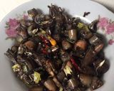 Foto langkah ke 3 dari resep Cumi asin hitam sambel matah.