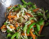 चपाती नुडल्स (chapati noodle recipe in marathi) रेसिपी स्टेप 3 फोटो 