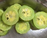 A picture of step 2 of Spine Gourd Fritters.