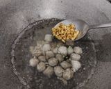 Foto langkah ke 3 dari resep 603. Kwetiaw Rebus Daging Bakso.