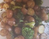 A picture of step 1 of One pan steak, potatoes & broccoli.
