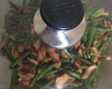 Foto langkah ke 2 dari resep Kacang Panjang Ranjau Ayam.