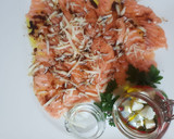 Foto del paso 2 de la receta: Marinado de salmón con queso aromatizado