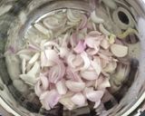 A picture of step 4 of Methi matar pulao.