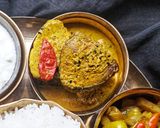 গাটি কচু দিয়ে ইলিশের ঝোল (Gati Kochu Diye Ilisher Jhol recipe in Bengali) রেসিপির ধাপ 8 ছবি