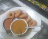 A picture of step 2 of Rice mendu Vada.