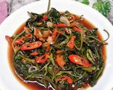 Foto langkah ke 3 dari resep Tumis Kangkung Ala Restoran.