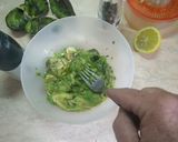 Φωτογραφία βήματος 2 της συνταγής Spaghetti με τόνο, λιαστή ντομάτα και σάλτσα αβοκάντο