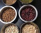 A picture of step 1 of Misal pav.