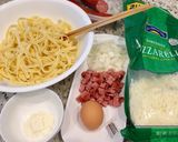 Hình bước làm 1 của món Mì Ý Sốt Kem Phô Mai