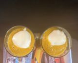 A picture of step 3 of Paw paw smoothie.