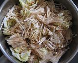 A picture of step 3 of Simmered Wombok, Pork & Enoki.