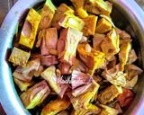 A picture of step 1 of Kathal (Jackfruit) dry curry.