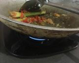 Foto langkah ke 2 dari resep Tumis cumi tinta hitam.