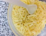 Foto del paso 4 de la receta: Tarta de puerros y algo más