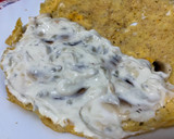 Foto del paso 3 de la receta: Tortilla de crema de gorgonzola, pera y nueces