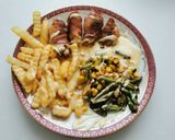 Bacon-be tekert csirkemell holland mártásal és zöldségekkel recept fázis 4 fotója