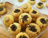 Foto langkah ke 7 dari resep Thumbprint Suka Suka.
