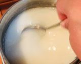 A picture of step 4 of Goan Vonn/Kheer or Kazarachi Soji.
