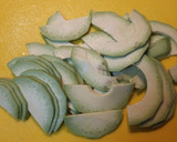 Foto del paso 1 de la receta: Milhoja de aguacate y gambas
