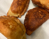 Foto del paso 5 de la receta: Empanadillas masa de ajo rellenas de atún y huevo