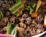 Gambar langkah 2 resipi Siput Sedut Masak Lemak Cili Api.