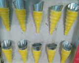 Foto langkah ke 5 dari resep HORN PASTRY A.k.a kue cumcum.