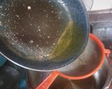 Foto del paso 3 de la receta: Muslos de pollo en salsa con peras