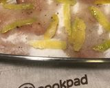 Foto del passaggio 3 della ricetta Salmone affumicato di Natale fatto in casa