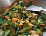 A picture of step 3 of Leek Sabji.