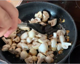 Foto del paso 4 de la receta: Pechuga de pollo a la crema con champiñones